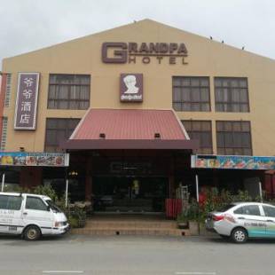 Фотографии гостиницы
Grandpa Hotel