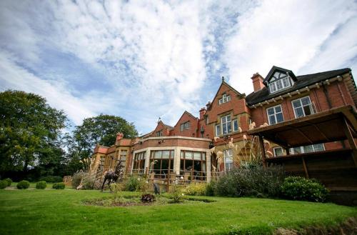 Фотография гостиницы The Mount Hotel Country Manor Wolverhampton
