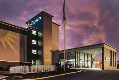 Фотография гостиницы La Quinta by Wyndham Clifton/Rutherford