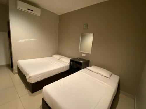 Фотография гостиницы OYO 89885 Nice Stay Three Six Five Services