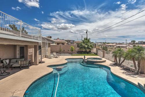 Фотографии гостевого дома
Home with Rooftop Balcony about 4 Miles to Lake Havasu!