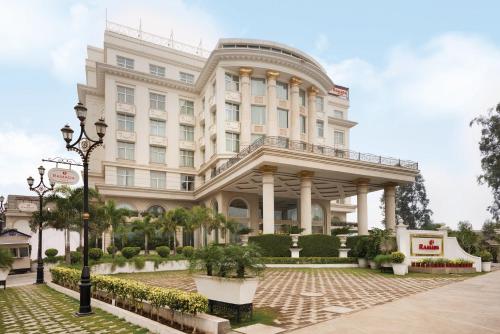 Фотография гостиницы Ramada Plaza, Chandigarh, Zirakpur