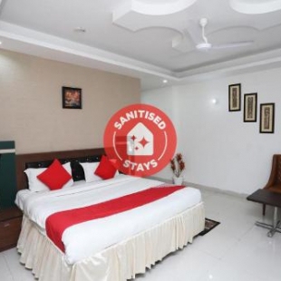 Фотография гостиницы Capital O 18693 Hotel Levanti