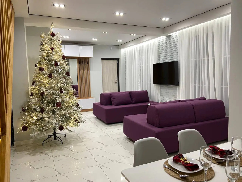 Фотография Коттеджа Частный дом Большой праздничный дом для большой семьи и компании друзей