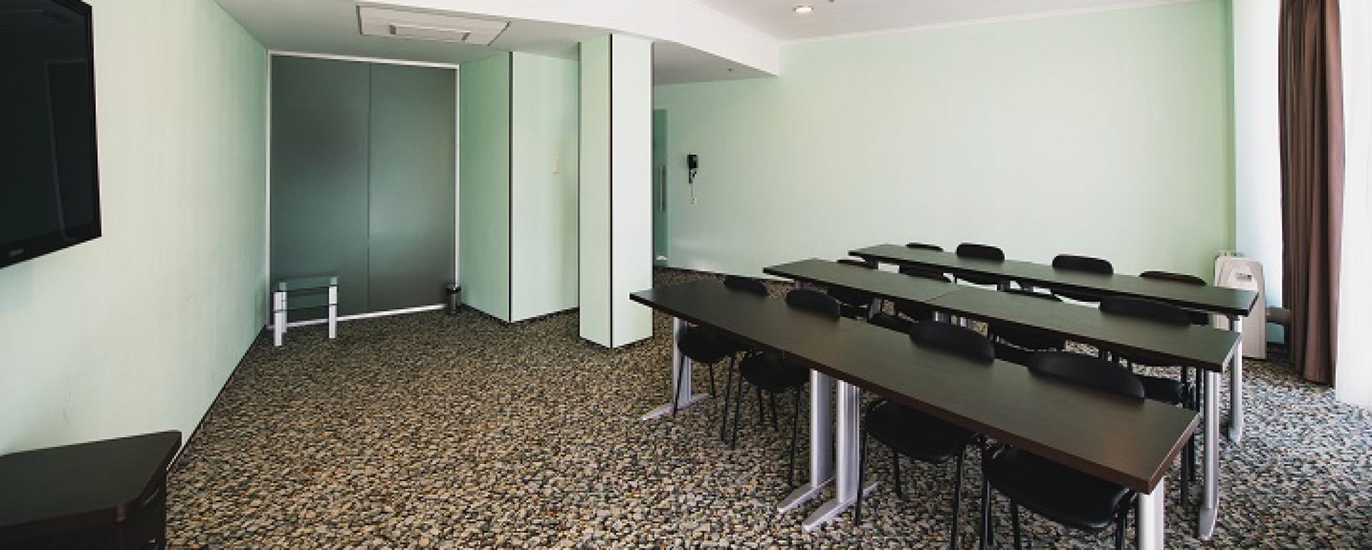 Фотографии комнаты для переговоров Аквамарин №2