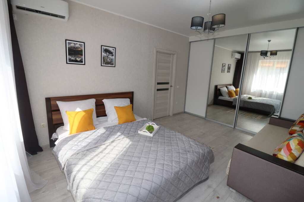 Фотография квартиры Апартаменты 180 Уютный Дом