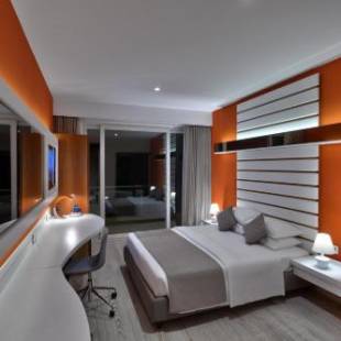 Фотографии гостиницы
The Atara