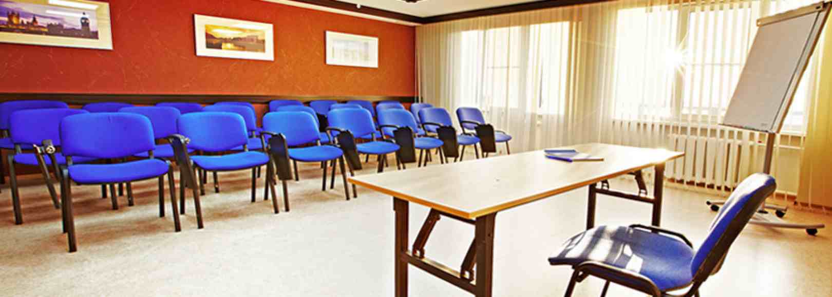 Фотография конференц-зала Тренинг-зал