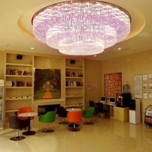 Фотографии гостиницы 
            GreenTree Inn Hefei Feidong New District Huishang City Express Hotel