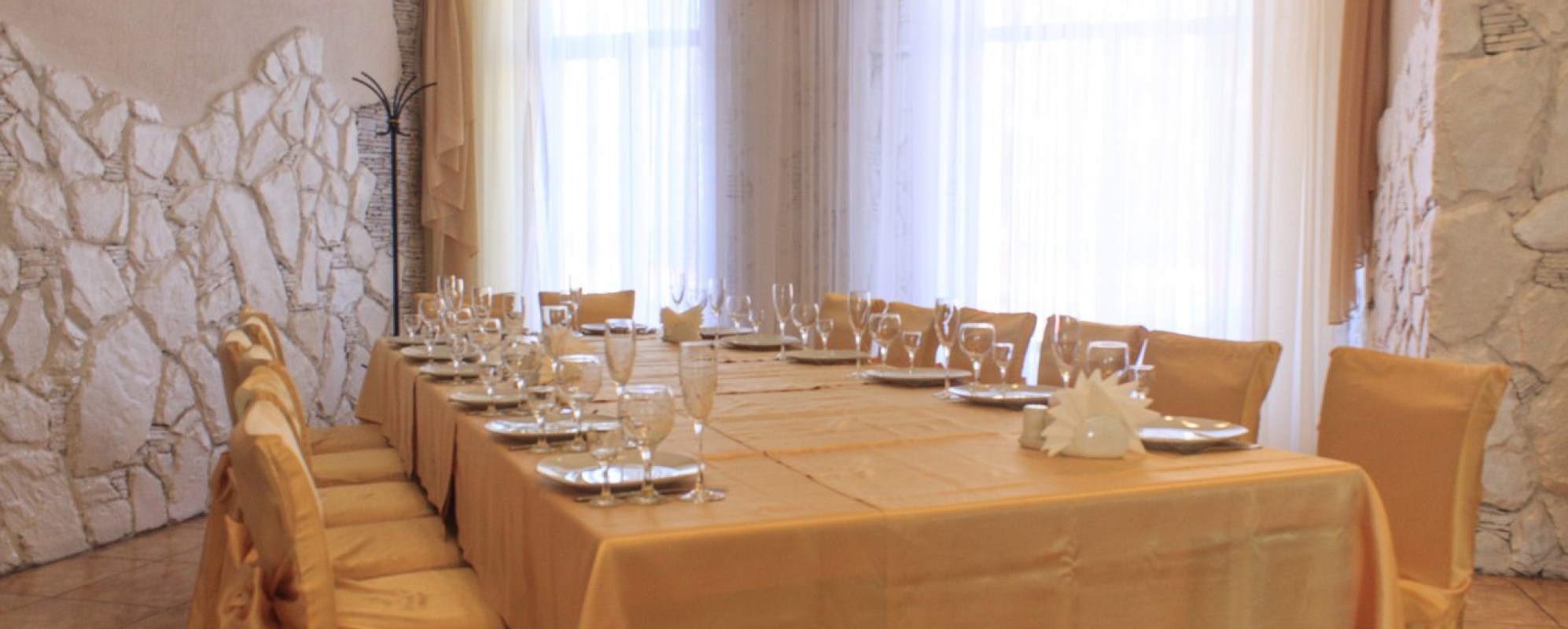 Фотографии банкетного зала Крепость