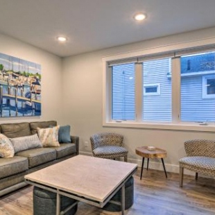 Фотография гостевого дома Modern Michigan Condo Less Than 1 Mi to Grand Traverse Bay