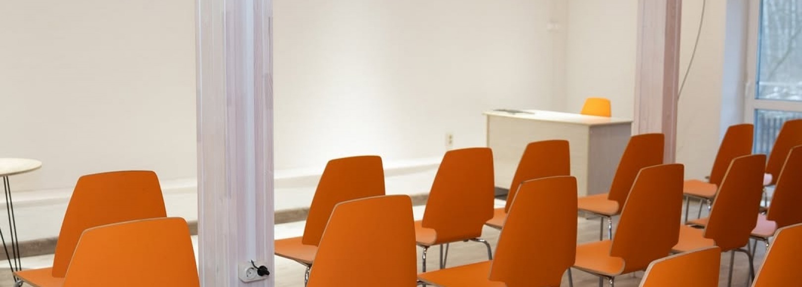 Фотография конференц-зала Мансарда