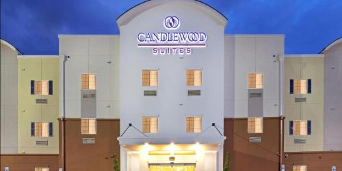 Фотография гостиницы Candlewood Suites - Plano North, an IHG Hotel