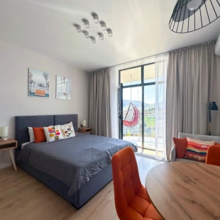 Фотография квартиры Апартаменты Дизайнерская Студия LS-Relax Time c видом на море и горы с 14 Этажа