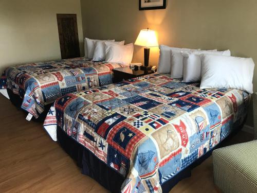 Фотография мотеля White Birches Motel