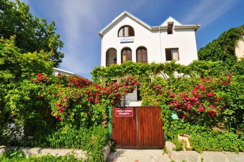 Фотографии гостевого дома
Сибирячка