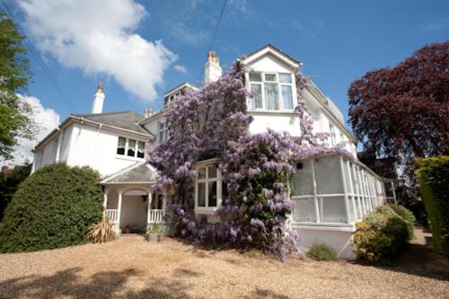 Фотография гостиницы Fines Bayliwick Hotel