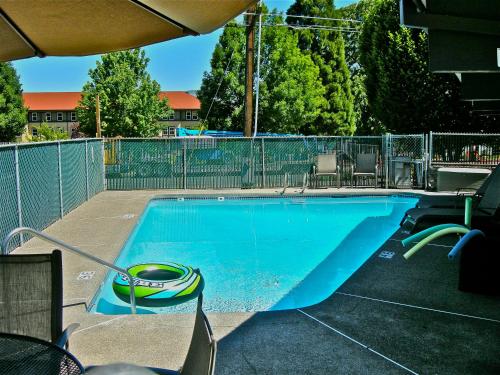 Фотография мотеля Timbers Motel