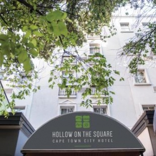 Фотография гостиницы Hollow on the Square City Hotel