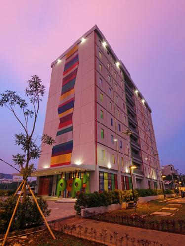 Фотография гостиницы POP! Hotel BSD City Tangerang