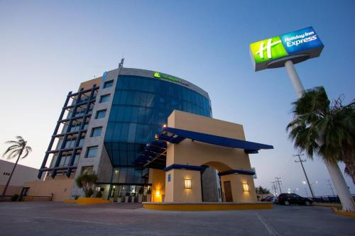 Фотографии гостиницы
Holiday Inn Express Nuevo Laredo, an IHG Hotel