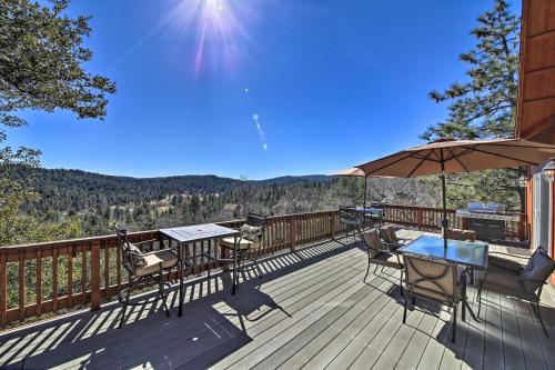 Фотографии гостевого дома
Mountain Gem with Game Room, 5 Mi to Lake Arrowhead!