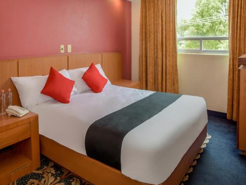 Фотография гостиницы Hotel El Senador