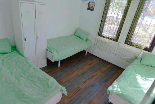 Фотография хостела Hostel Belgrade Shungit Dragana Jeftića br 10