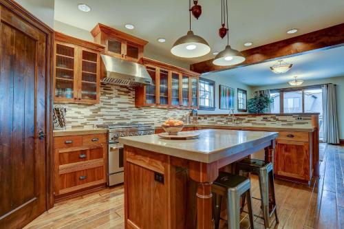 Фотография гостевого дома Old Mill Breakaway