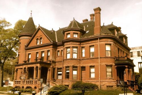 Фотография мини отеля The Redstone Inn and Suites