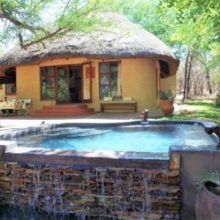 Фотографии гостевого дома
Hyenas Call