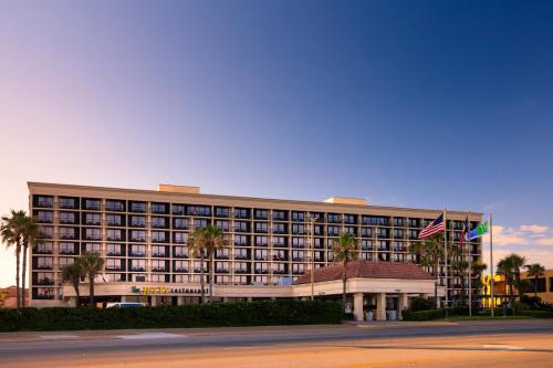 Фотография гостиницы Holiday Inn Resort Galveston - On The Beach, an IHG Hotel