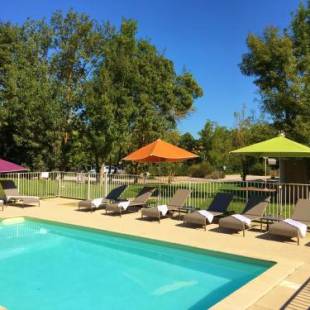 Фотографии апарт отеля 
            Suite Home Aix en Provence Sud TGV