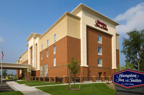 Фотография гостиницы Hampton Inn & Suites Syracuse/Carrier Circle