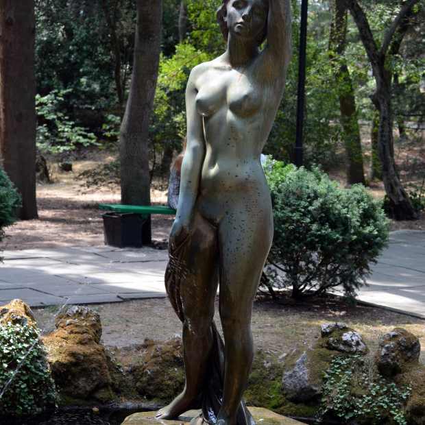 Фотография достопримечательности Фонтан-скульптура Купальщица