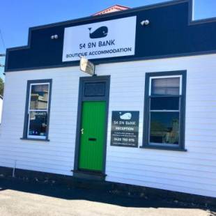 Фотографии гостевого дома
54 on Bank