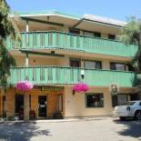 Фотография мини отеля Robin Hood Inn and Suites