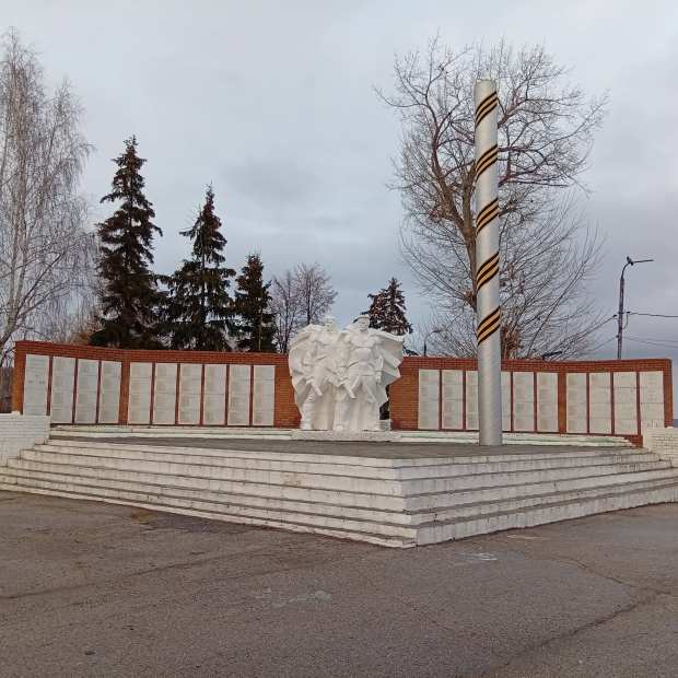 Фотография памятника Памятник Погибшим в битве за Родину