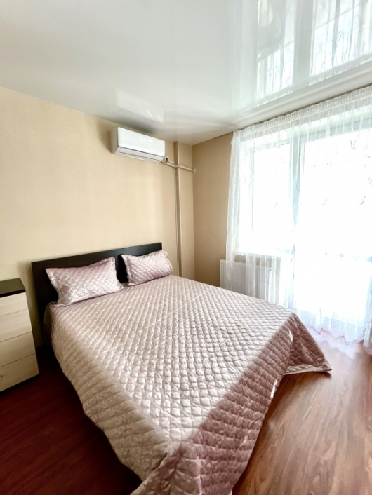 Фотографии квартиры 
            Апартаменты Уютные у Берега Волги с Панорамными Окнами