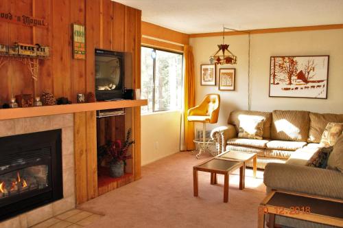 Фотографии гостевого дома
Mammoth Ski & Racquet Club #35 - Pet Okay!