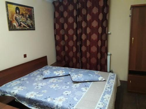 Фотографии мини отеля
Салтанат