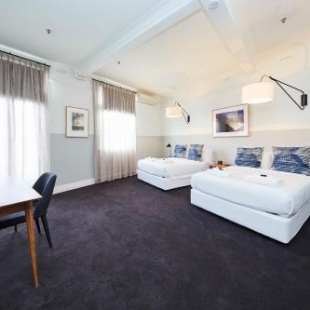 Фотография гостиницы Bridgeview Hotel Willoughby