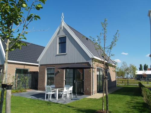 Фотографии гостевого дома 
            Detached holiday home on the Markermeer, near Amsterdam