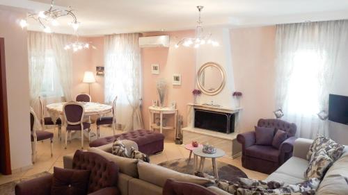 Фотографии гостевого дома
House Fox