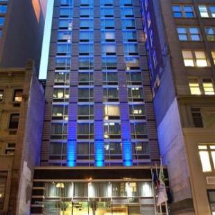 Фотографии гостиницы
Holiday Inn Express - Times Square South, an IHG Hotel