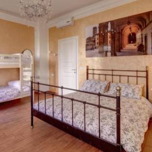 Фотографии мини отеля
Cento Passi dal Duomo B&B