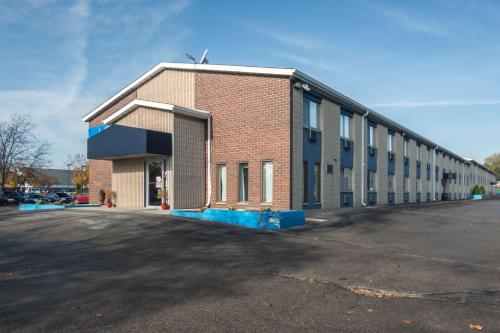 Фотография гостиницы Motel 6-Madison, WI - East