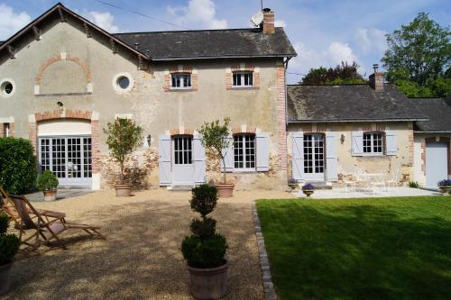 Фотография гостевого дома Au calme dans la campagne du Haut Anjou