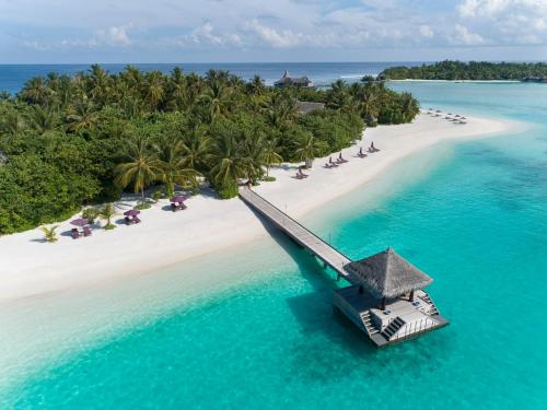Фотография гостиницы Naladhu Private Island Maldives