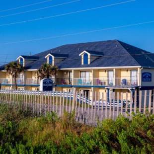 Фотографии гостиницы
Ocean Sands Beach Inn - 1 Acre Private beach on-site - Sparkling Property - Hot Waffle Breakfast Buffet Included - Popcorn & Fresh Baked Cookies every night - Private Balcony Rooms - New Chiropractor Approved beds with Bedside Candy - Ice Cream On-Site